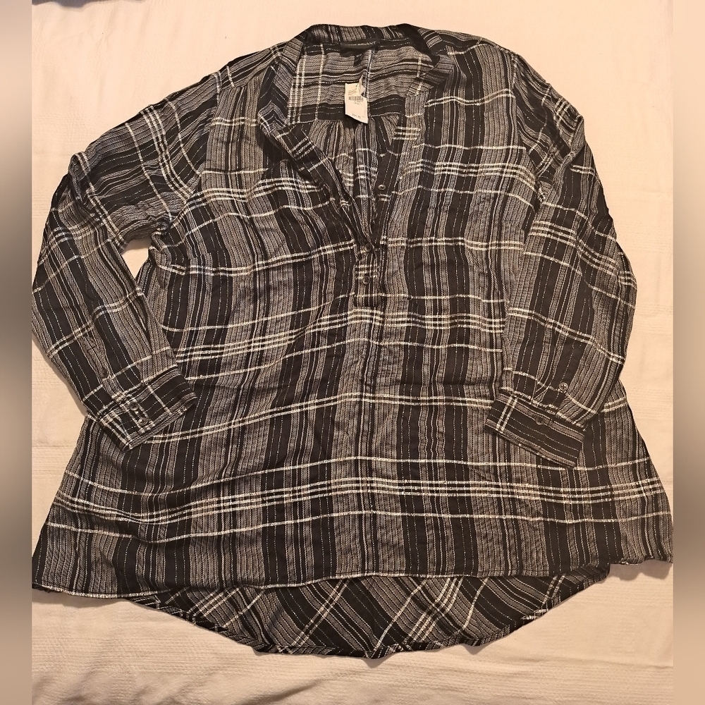 Lane Bryant women's size 18/20 black & silver long sleeve blouse, sequins NEW